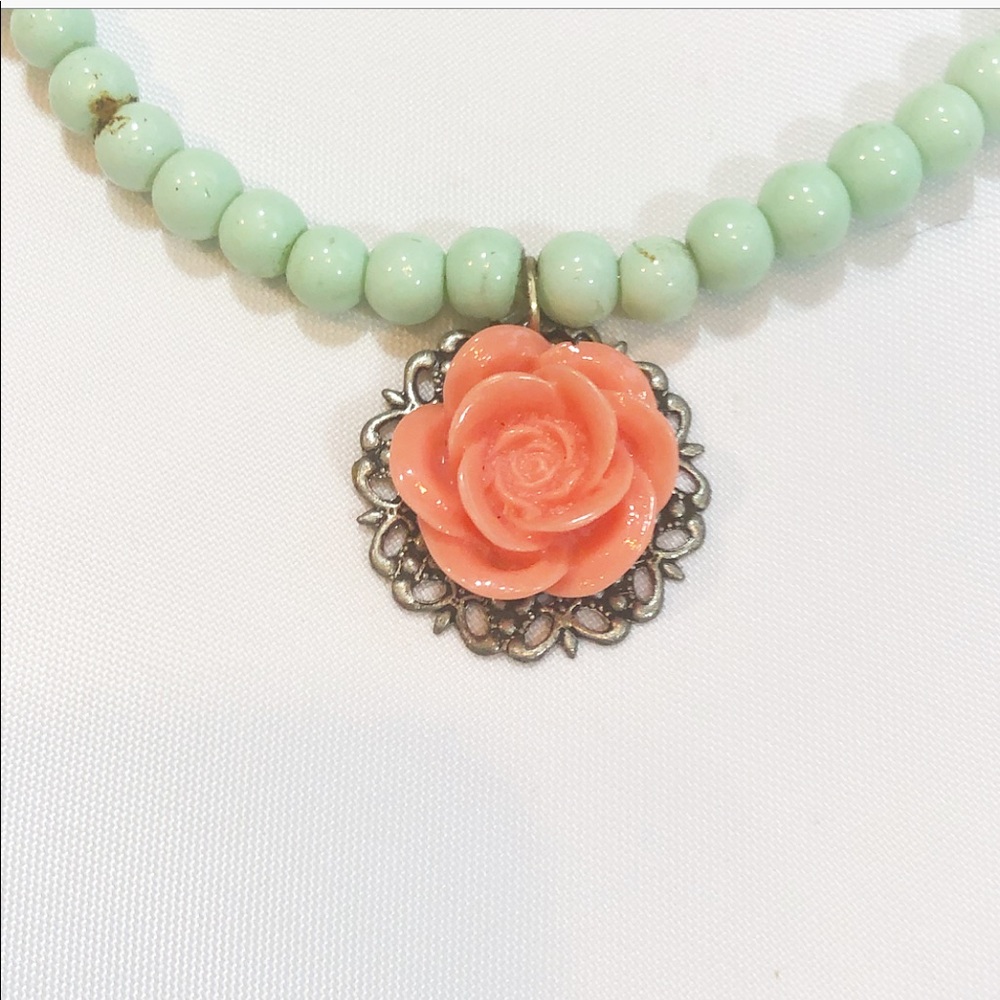 MINT GREEN & CORAL ROSE NECKLACE - Picture 2 of 3
